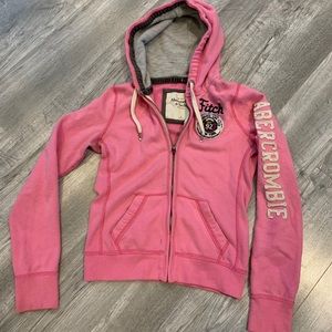 Abercrombie & Fitch sweater